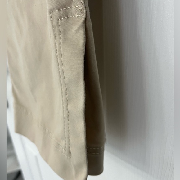 Banana Republic size 10 capri cropped khaki chinos. Stretch fantastic condition! - Picture 6 of 8